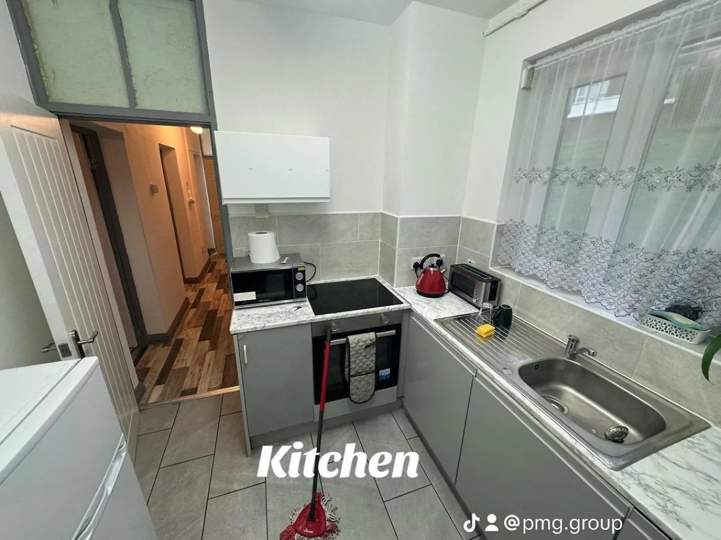 Holiday Villa Лондон 0*,